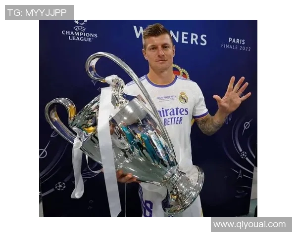 小白鞋背后的传奇故事与足球球星的成长之路