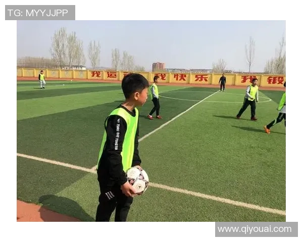 澳大利亚男足球星卡尼的成长历程与足球梦想追逐之路