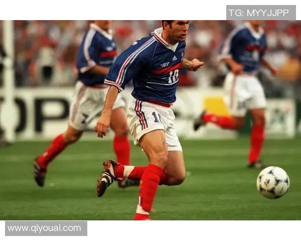 足球界的大老二是谁 揭秘仅次于球王的传奇人物与成就