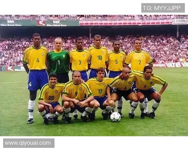 1974世界杯足球明星传奇解析：技艺巅峰与赛场背后的故事