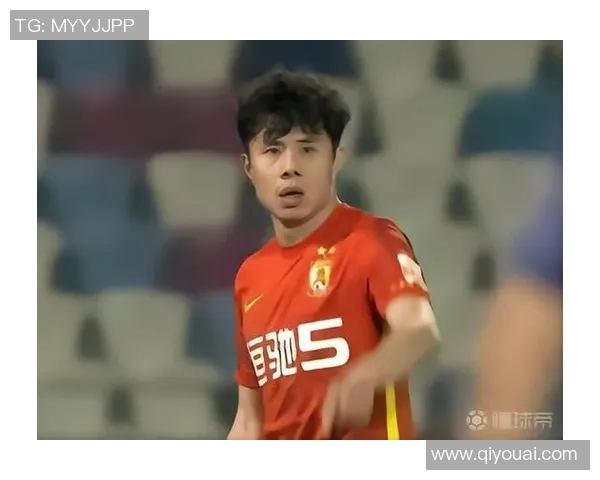 穿11号球服的足球传奇人物与历史瞬间回顾 穿11号球服的足球传奇人物与历史瞬间回顾